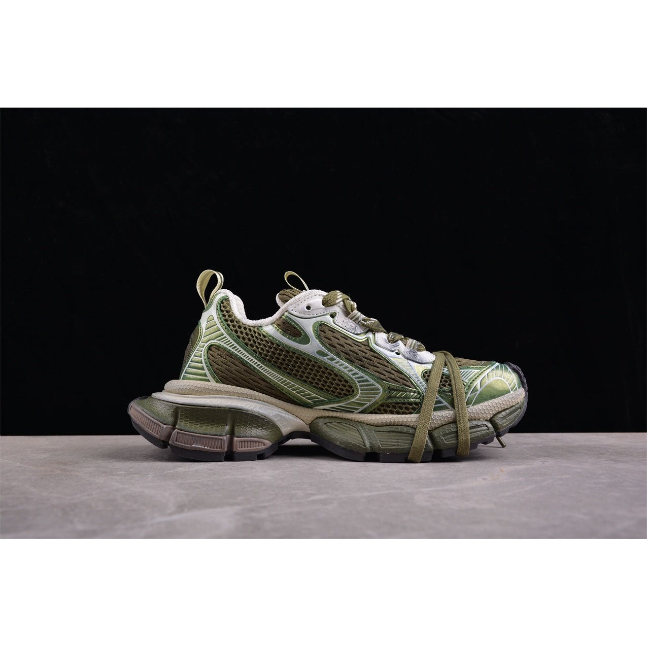 Ba*len*cia*ga 3xl x olive green