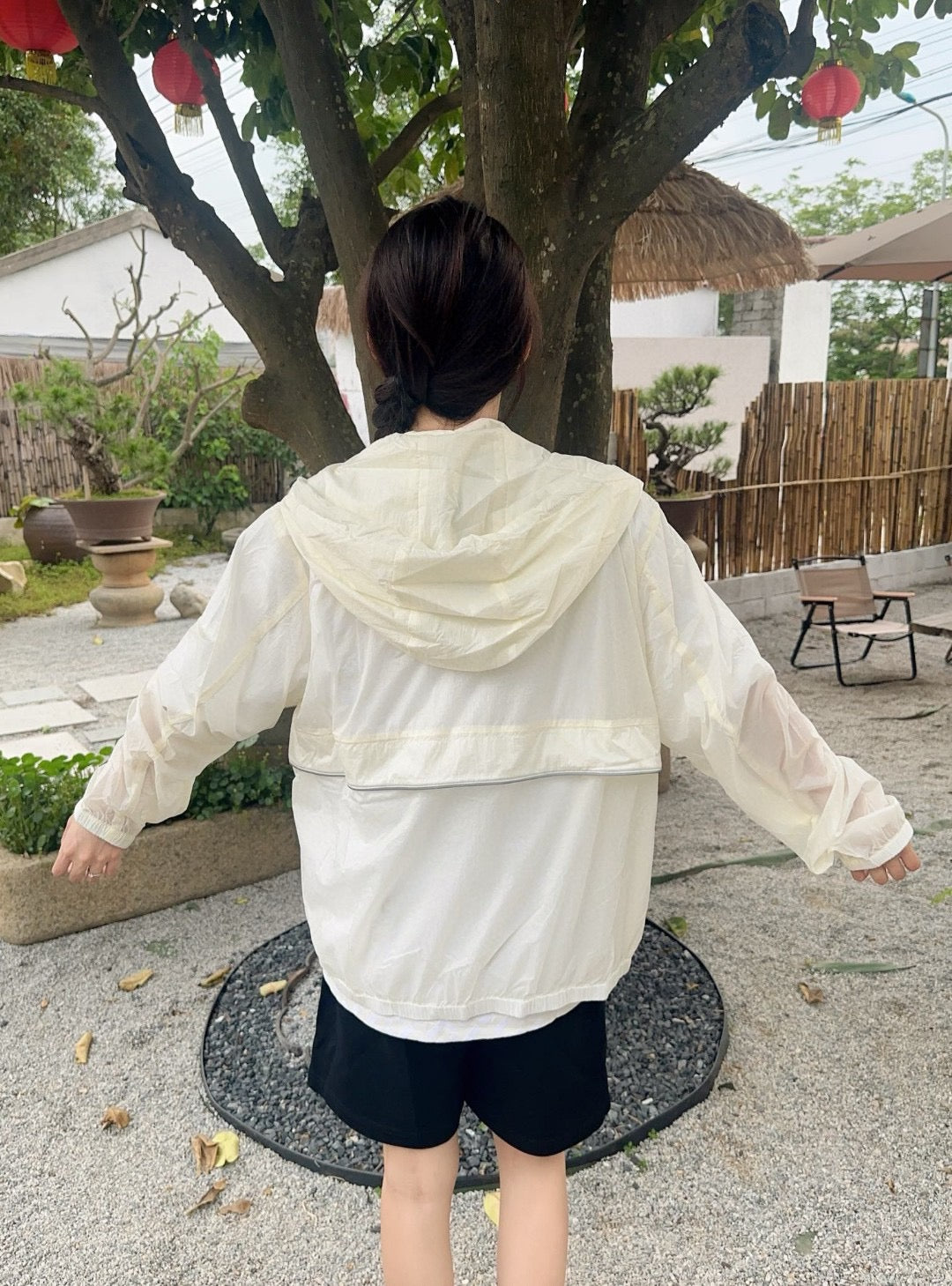 Pra*a lightweight hooded jacket
