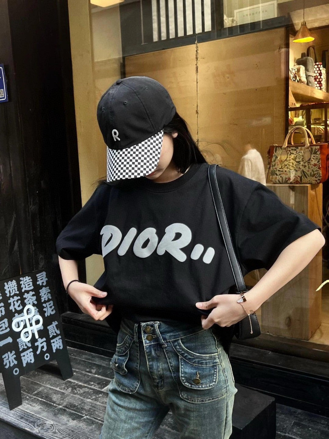 D*or oversized white logo black t-shirt