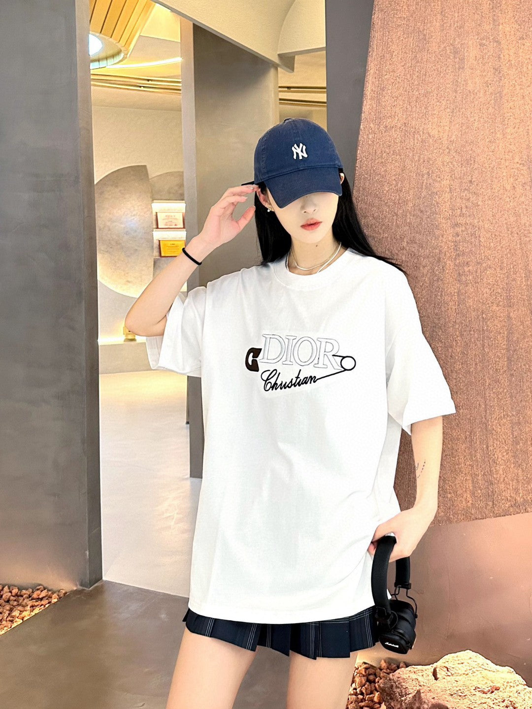 D*or safety pin logo t-shirt