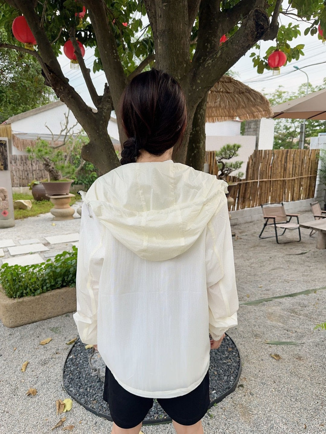 B**rry lightweight hooded jacket