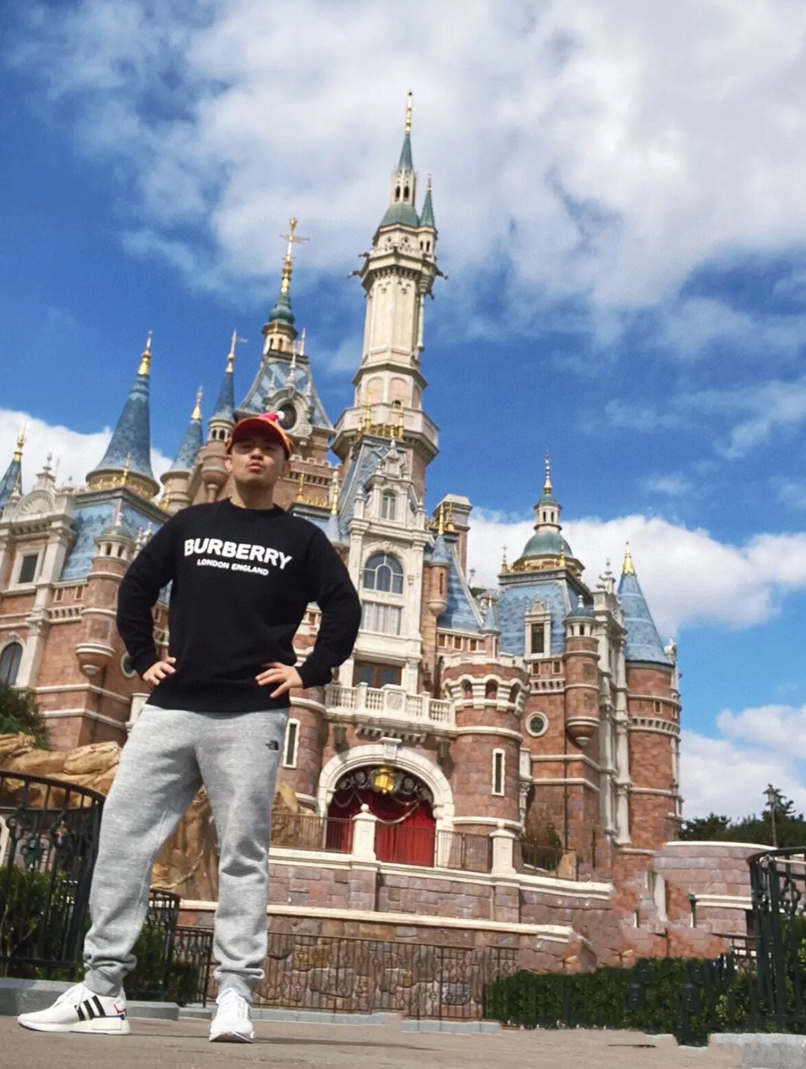 B**rry black sweatshirt with logo