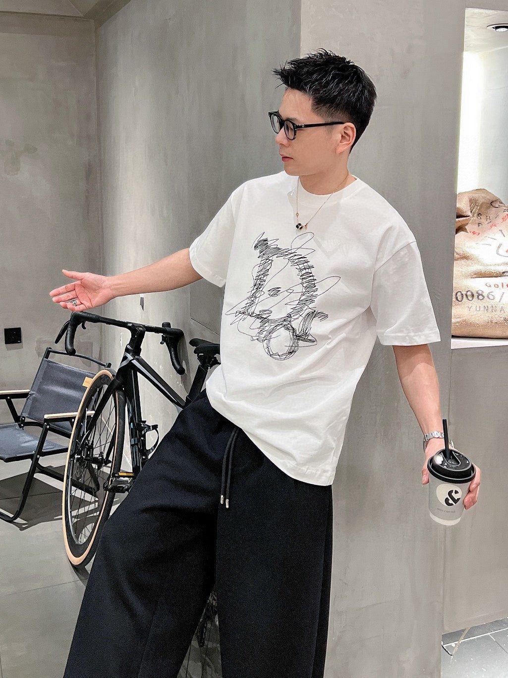 D*or scribble design t-shirt