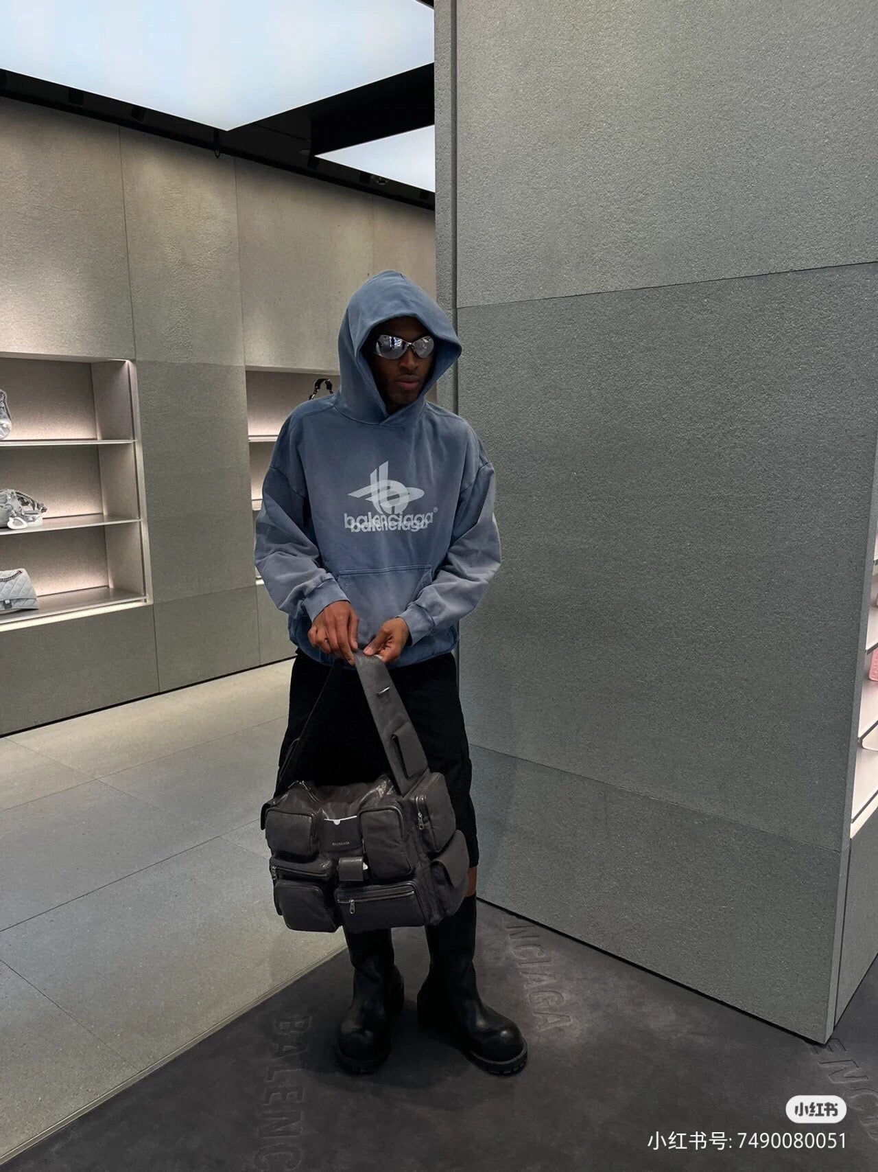 Ba*len*cia*ga blue graphic hoodie