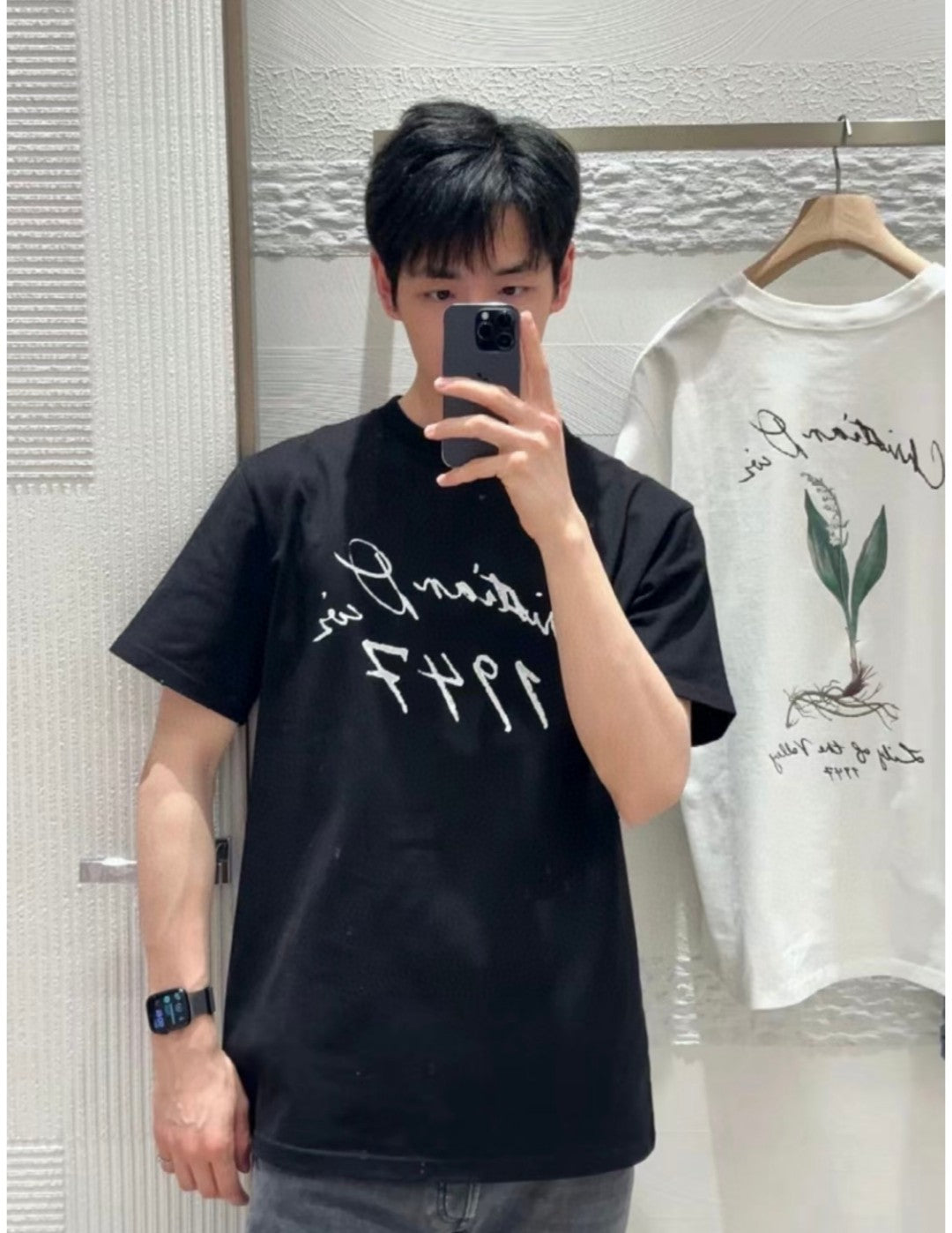 D*or 1947 signature black t-shirt