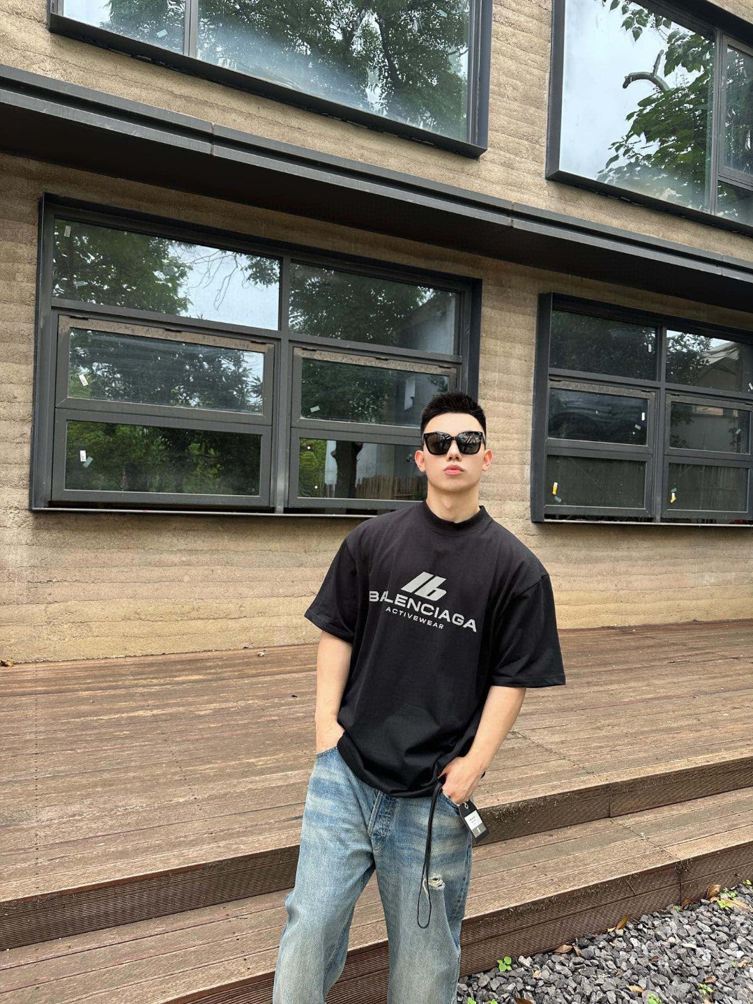 Ba*len*cia*ga activewear t-shirt (black)