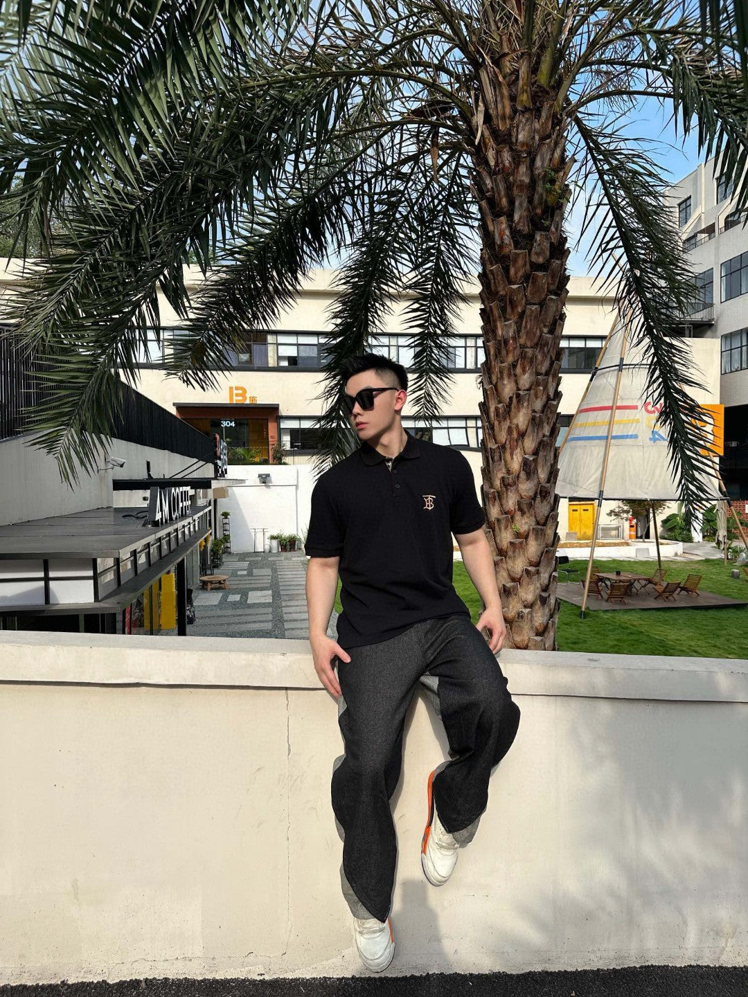 B**rry monogram logo black polo shirt