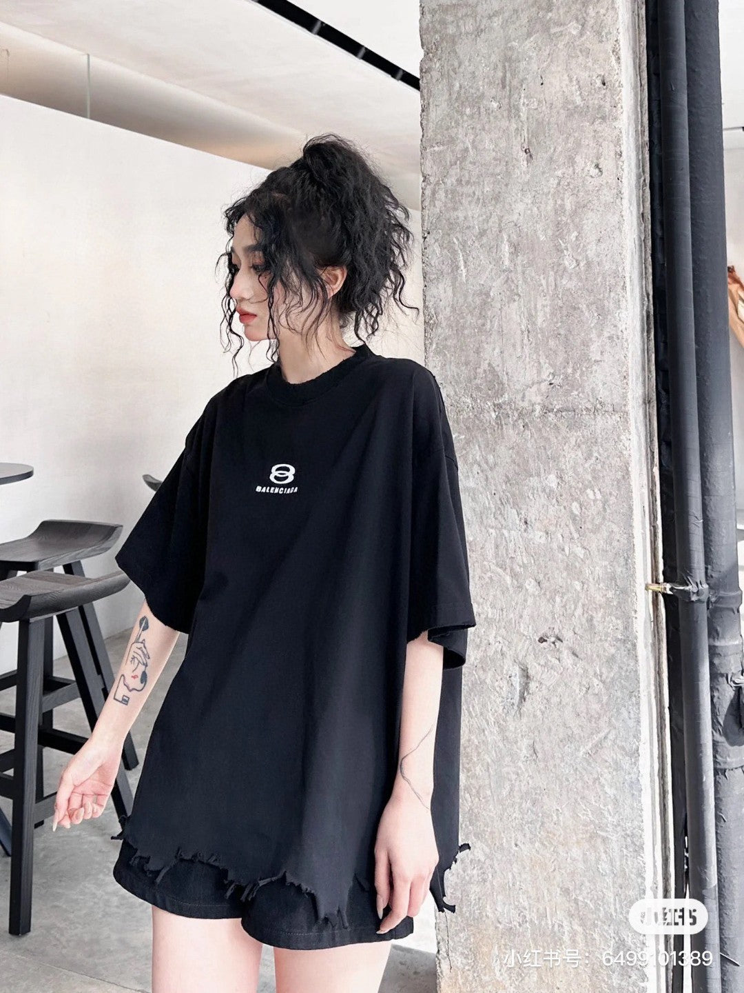 Ba*len*cia*ga t-shirt