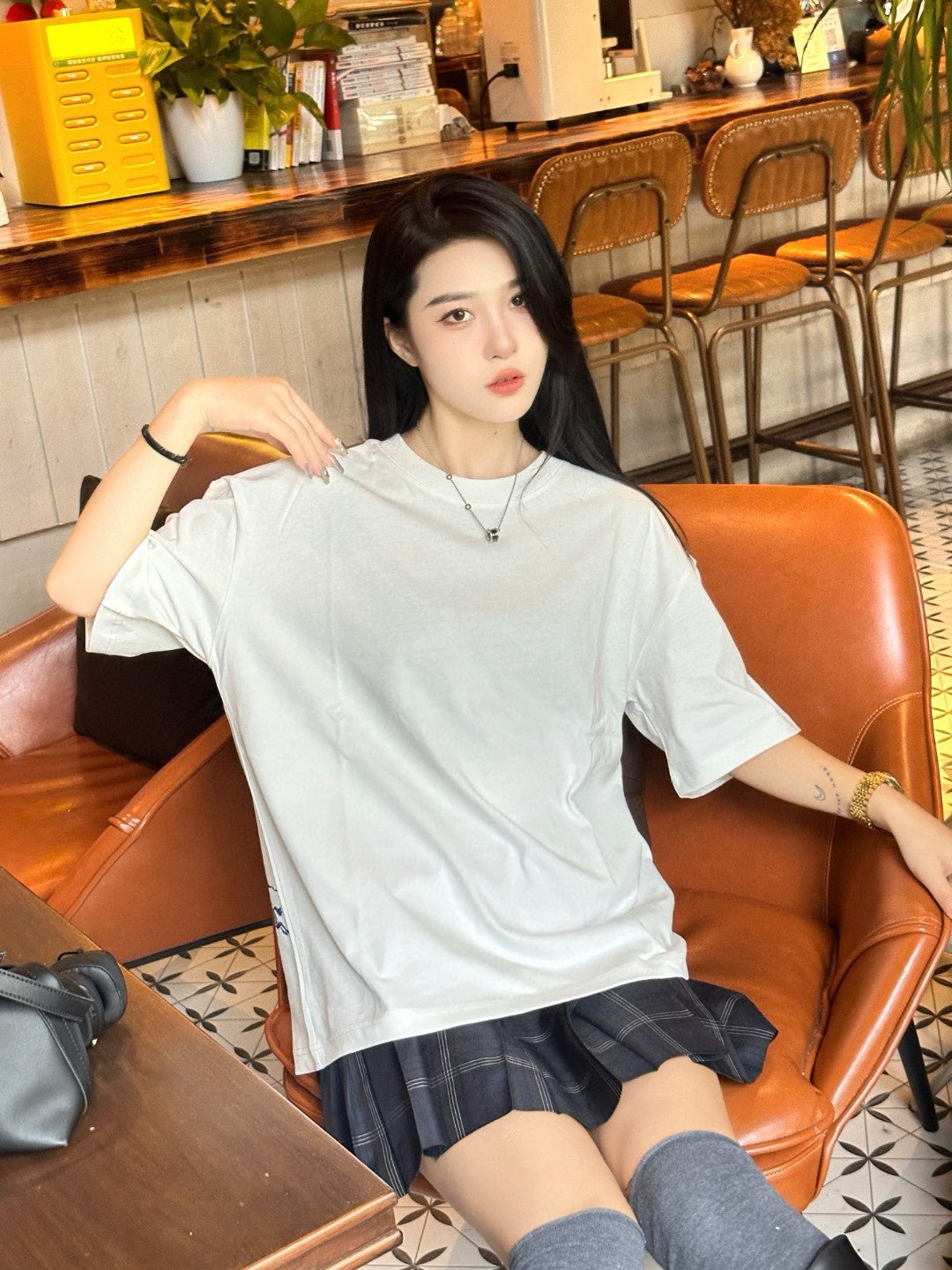 B**rry white cotton t-shirt