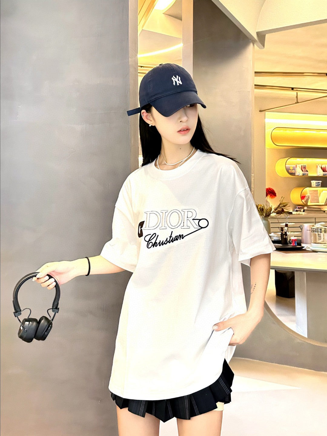 D*or safety pin logo t-shirt