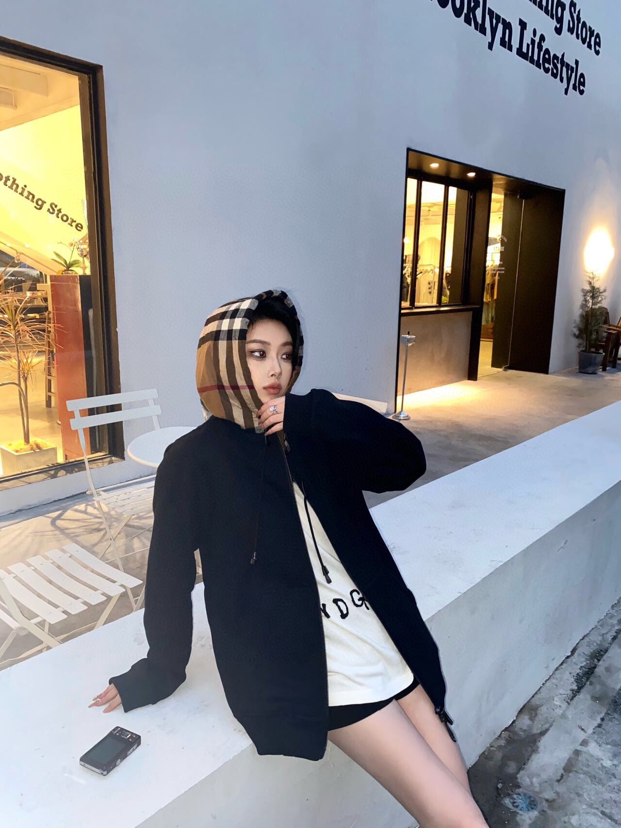 B**rry check-lined hoodie - black