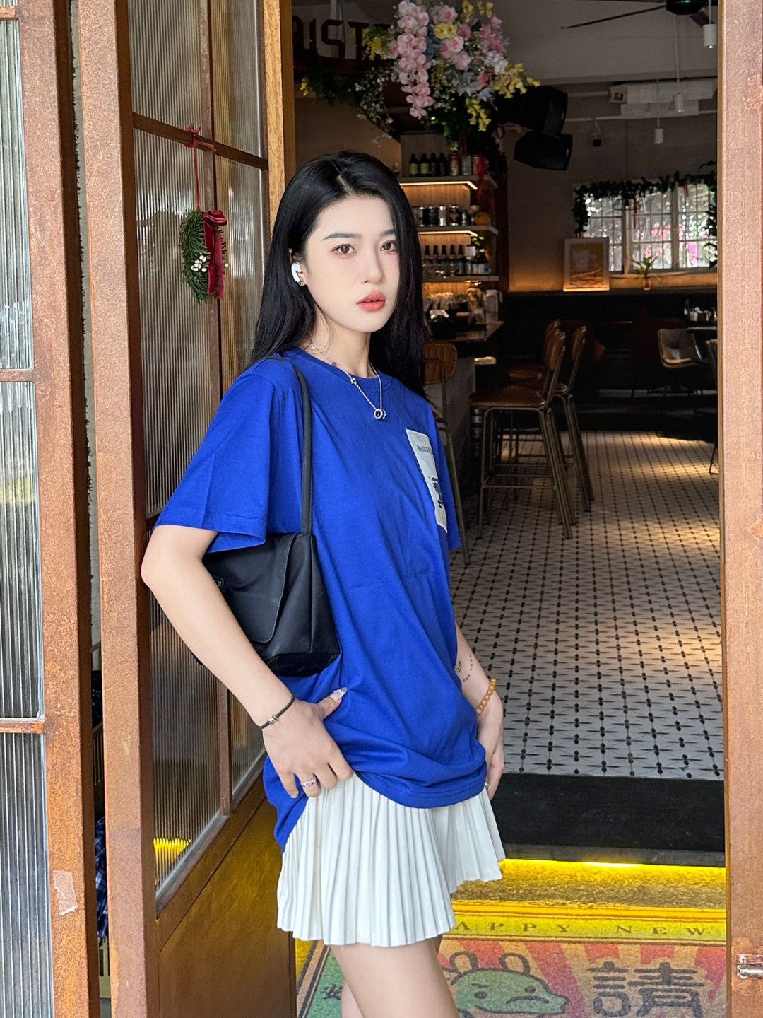 B**rry embroidered patch t-shirt (blue)