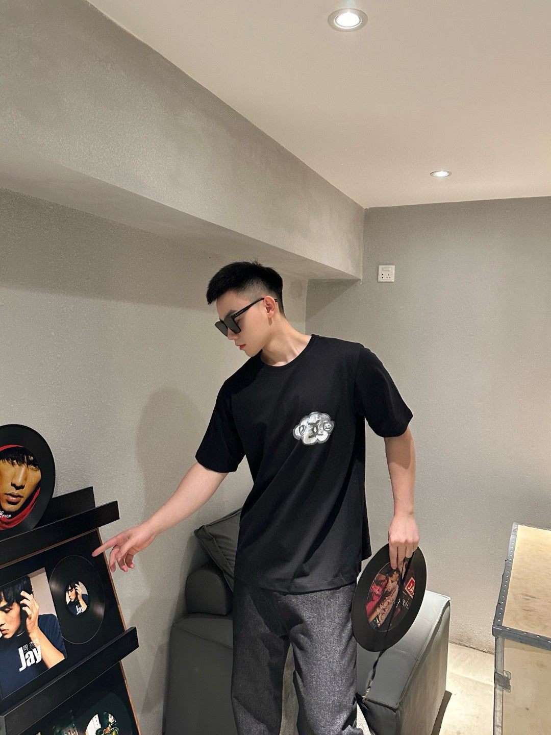 Ch*el cloud logo t-shirt in black