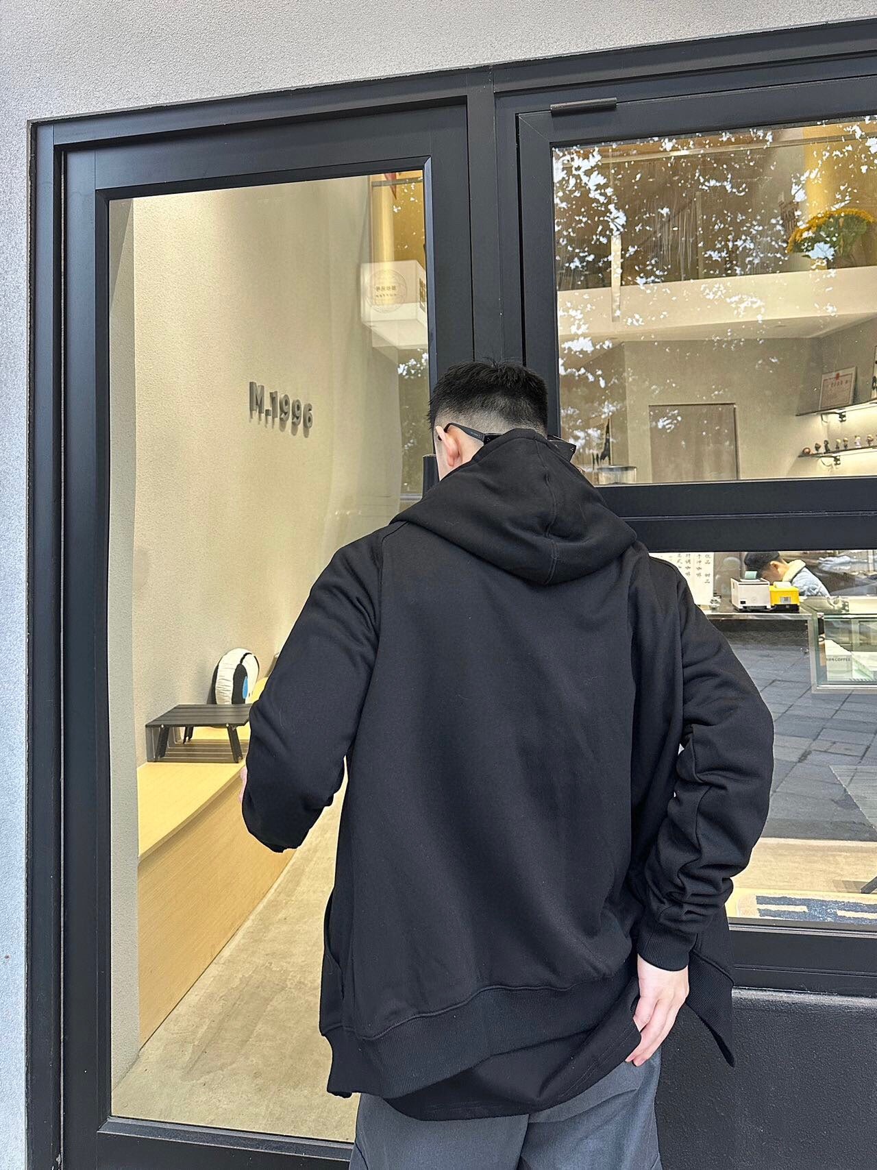 B**rry zip-up hoodie - black
