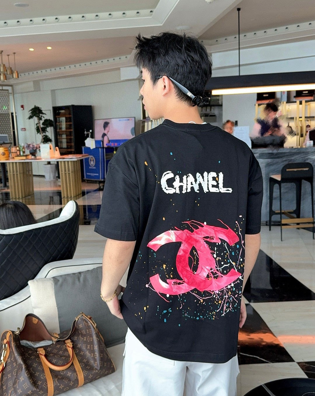 Ch*el pink splash logo black t-shirt