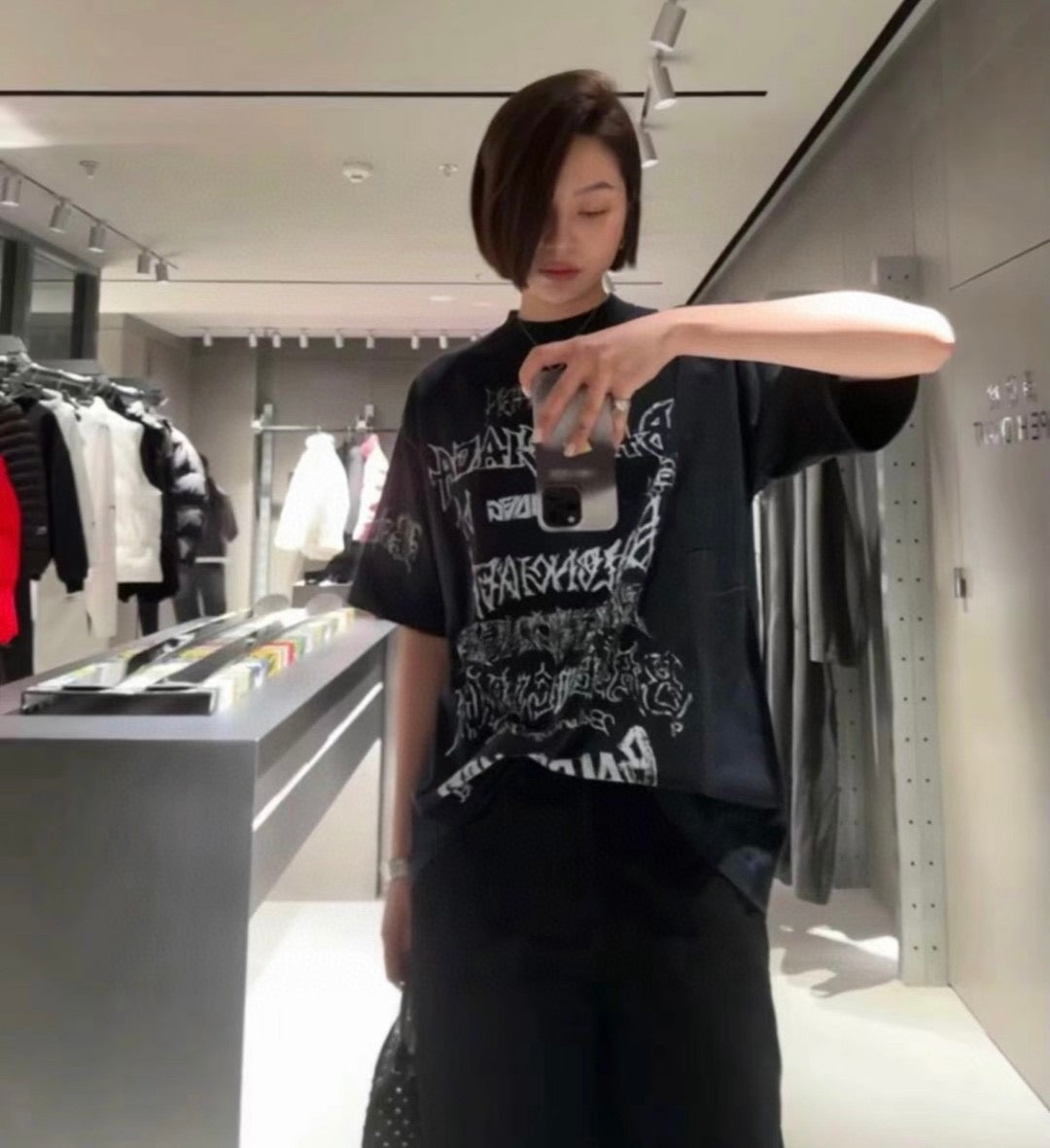 Ba*len*cia*ga multi-logo black t-shirt
