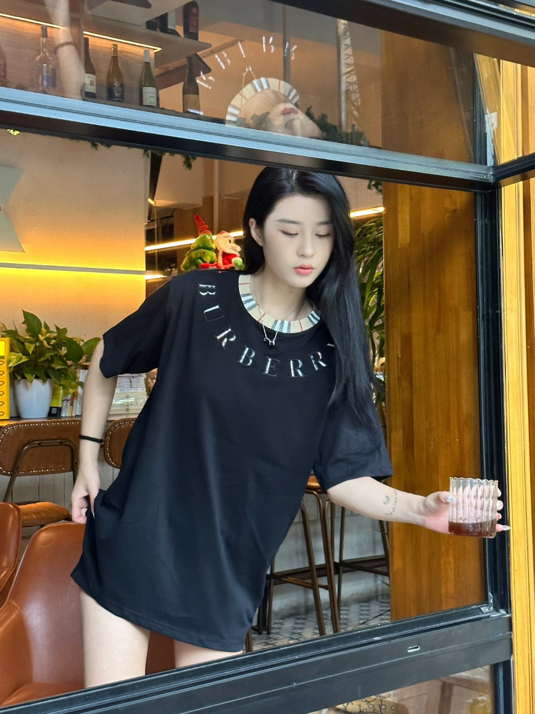 B**rry logo collar detail black t-shirt