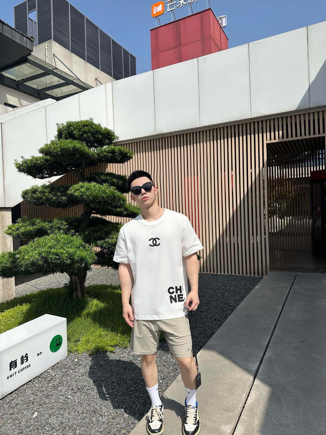 Ch*el double c logo t-shirt (white)