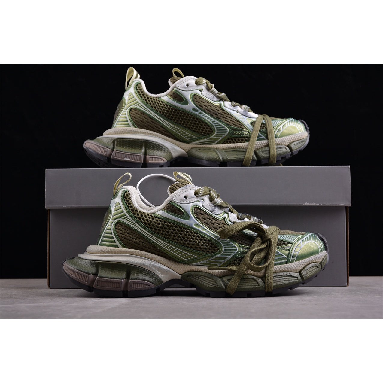 Ba*len*cia*ga 3xl x olive green