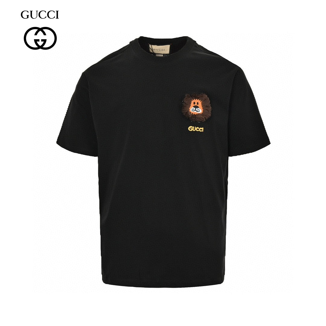G*u*i t-shirt