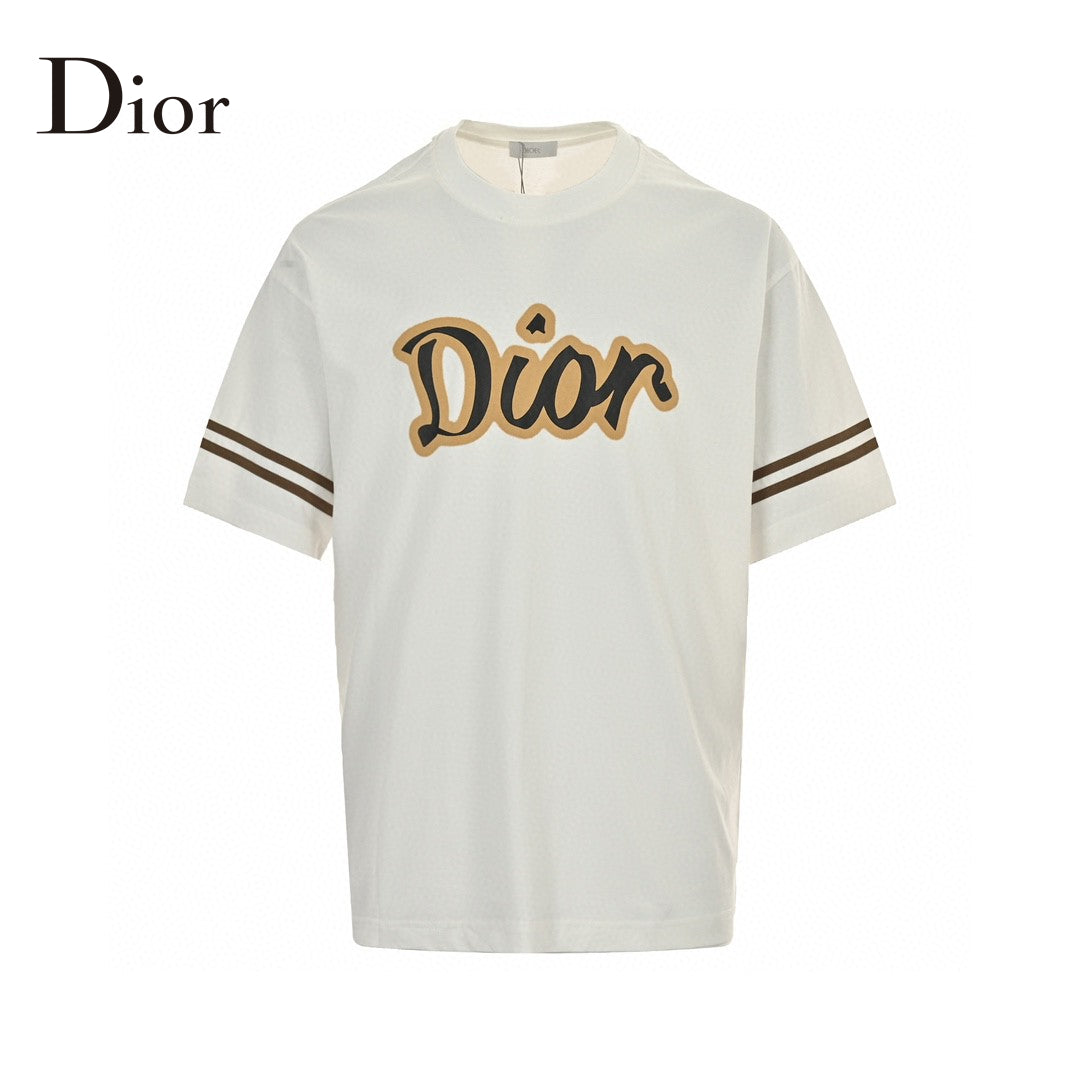 D*or white and brown t-shirt