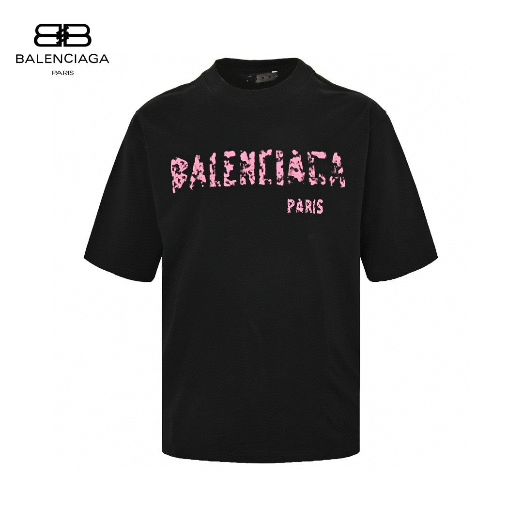 Ba*len*cia*ga distressed logo t-shirt in black