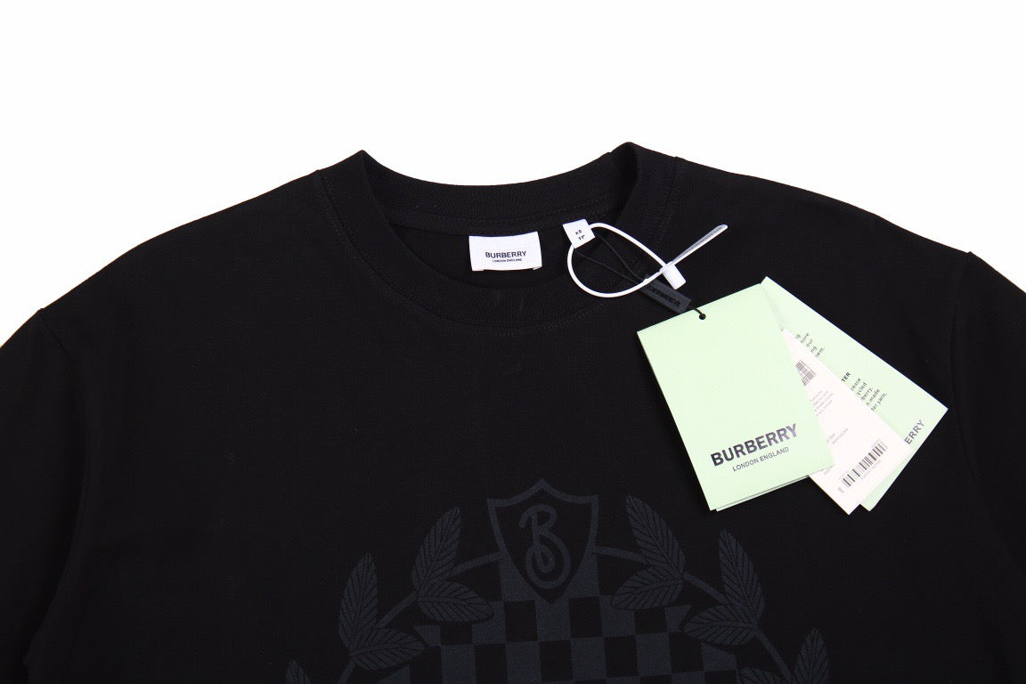 B**rry t-shirt with checkered crest