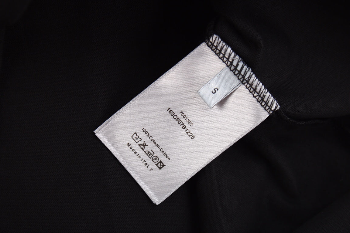 D*or t-shirt with tools and logo design