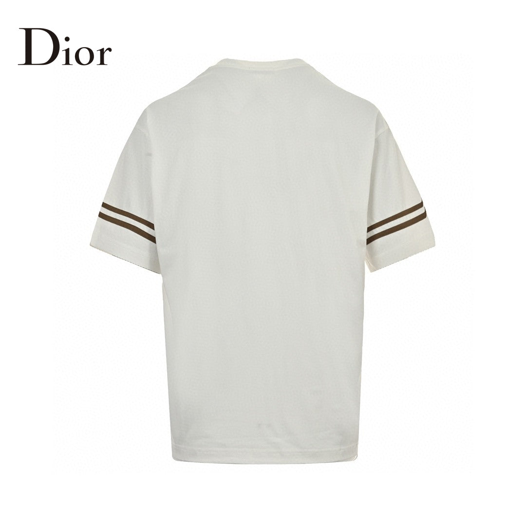 D*or white and brown t-shirt