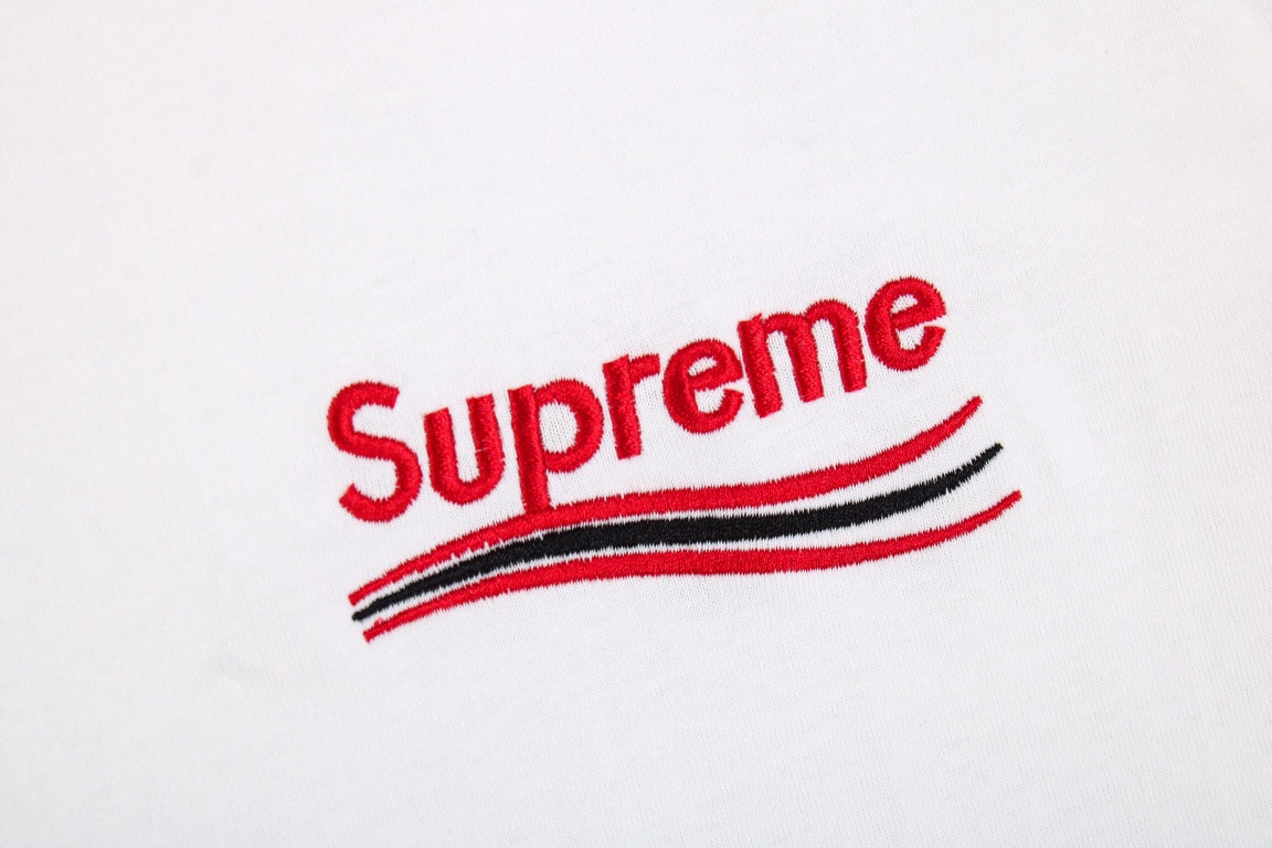 ba*len*cia*ga x S*p*e t-shirt with front logo (white)