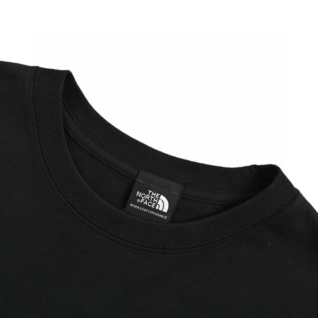 the n0*h F**e x g*u*i nature print t-shirt (black)