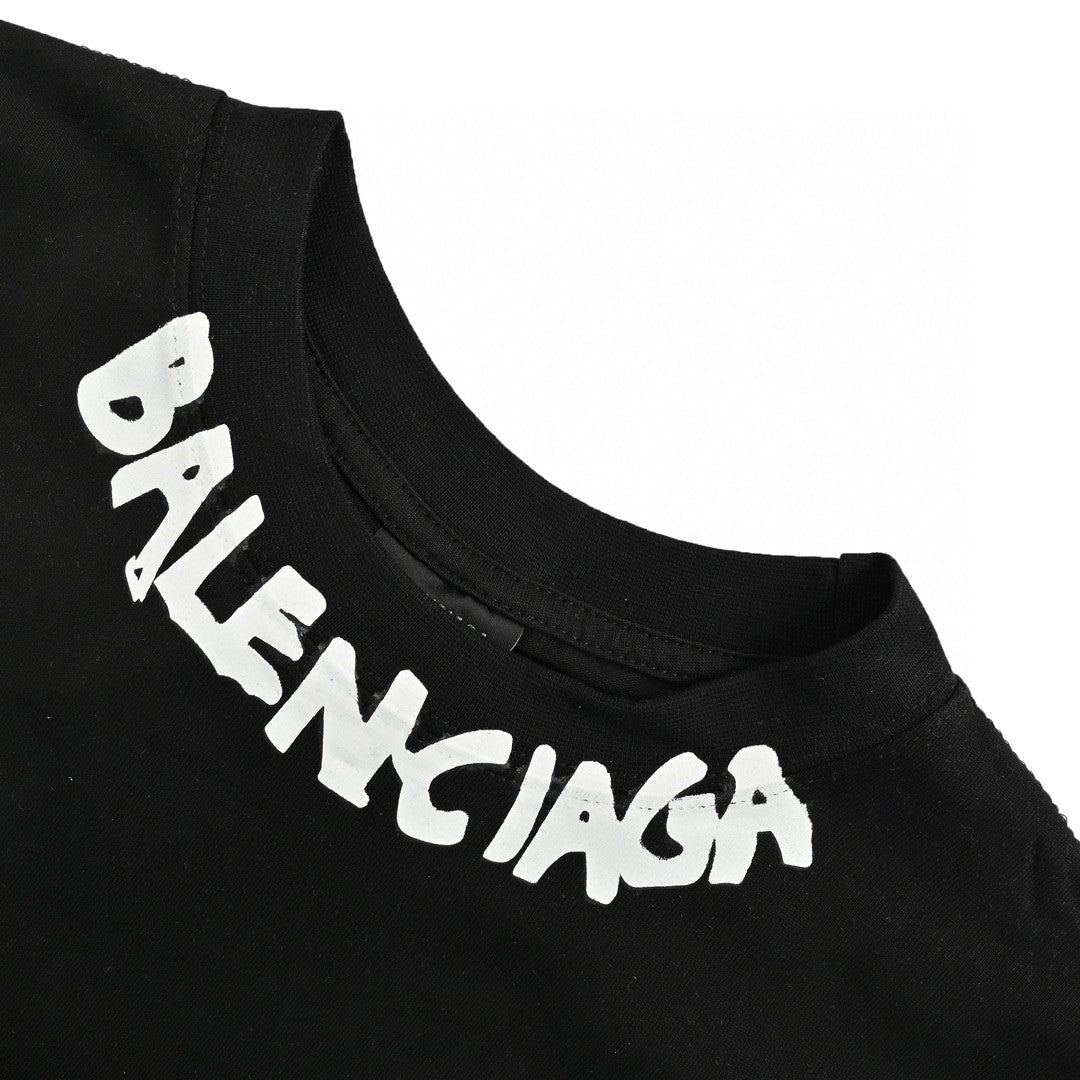 Ba*len*cia*ga distorted logo t-shirt (black)