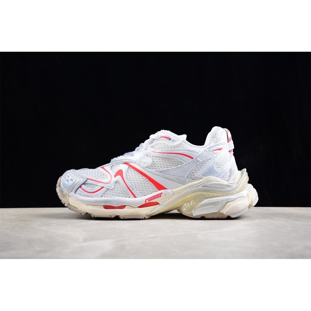 Ba*len*cia*ga runner x white beige red