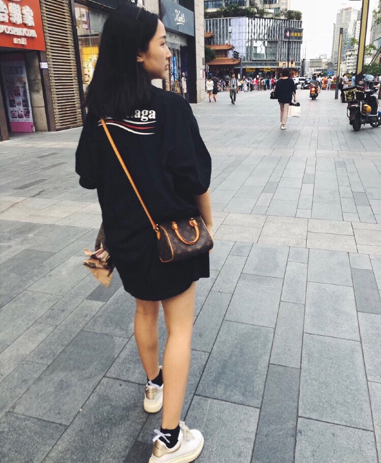 Ba*len*cia*ga wave logo t-shirt (black)