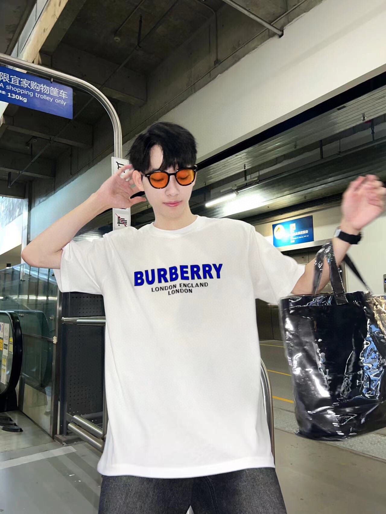 B**rry t-shirt with london england logo