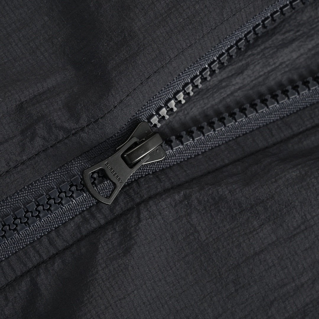 B**rry lightweight hooded jacket - black