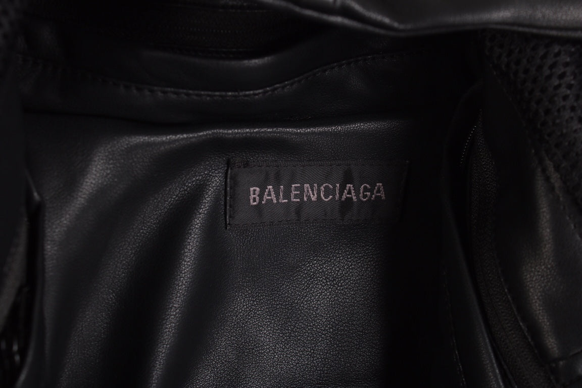 Ba*len*cia*ga reebok jacket