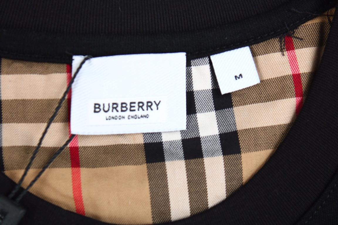 B**rry check sleeve t-shirt (black)
