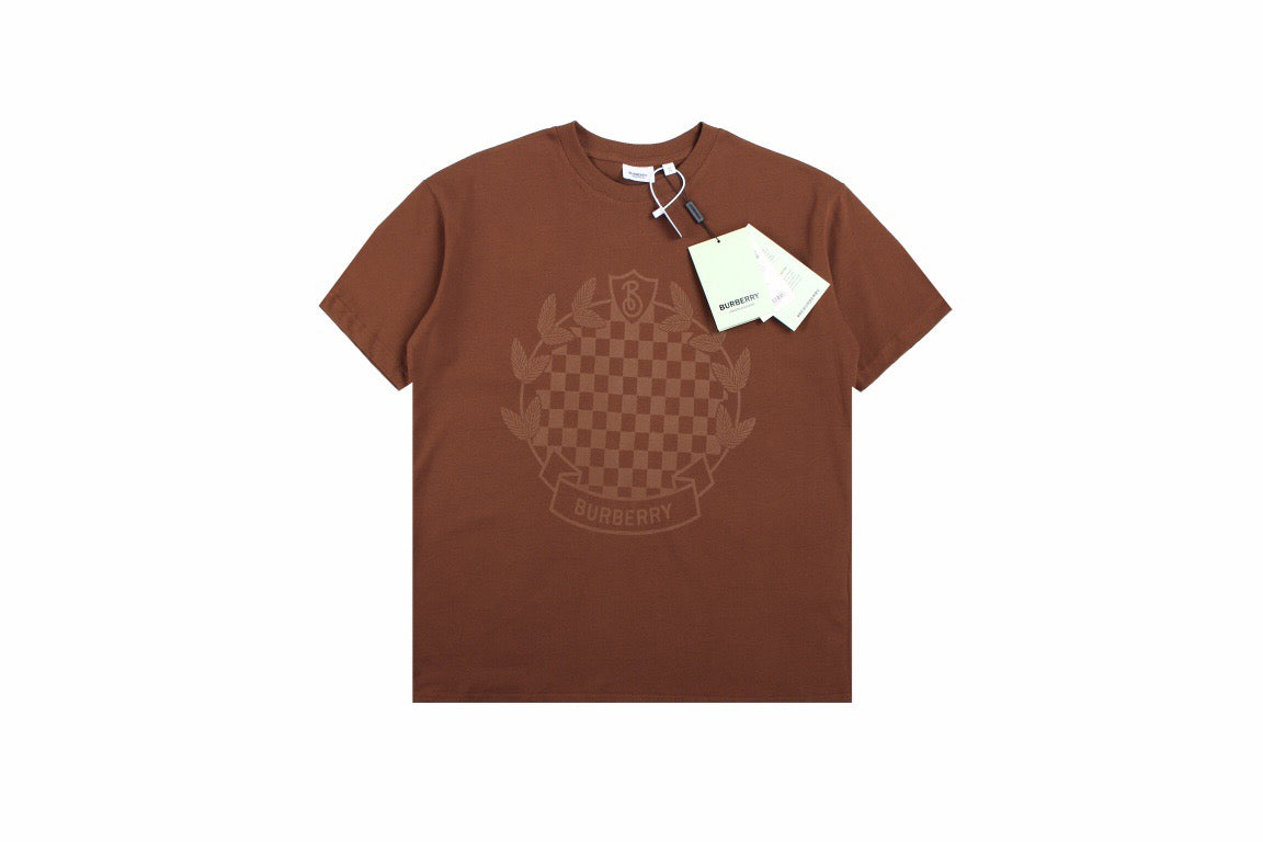 B**rry t-shirt with checkered crest