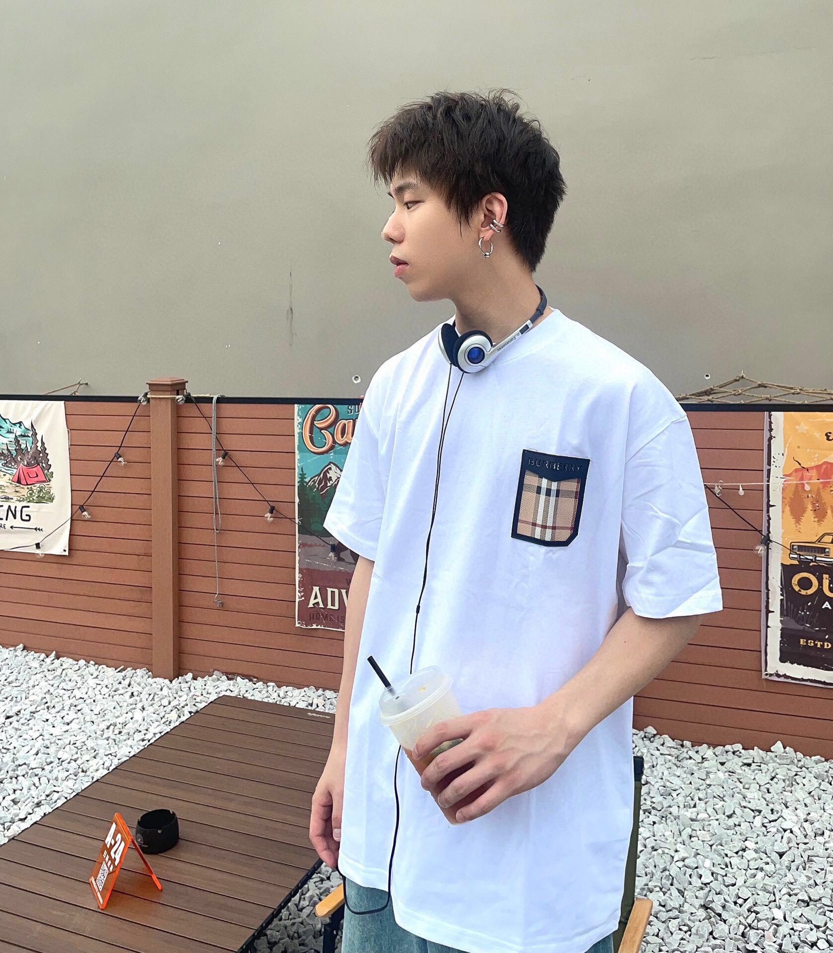 B**rry t-shirt with check pocket