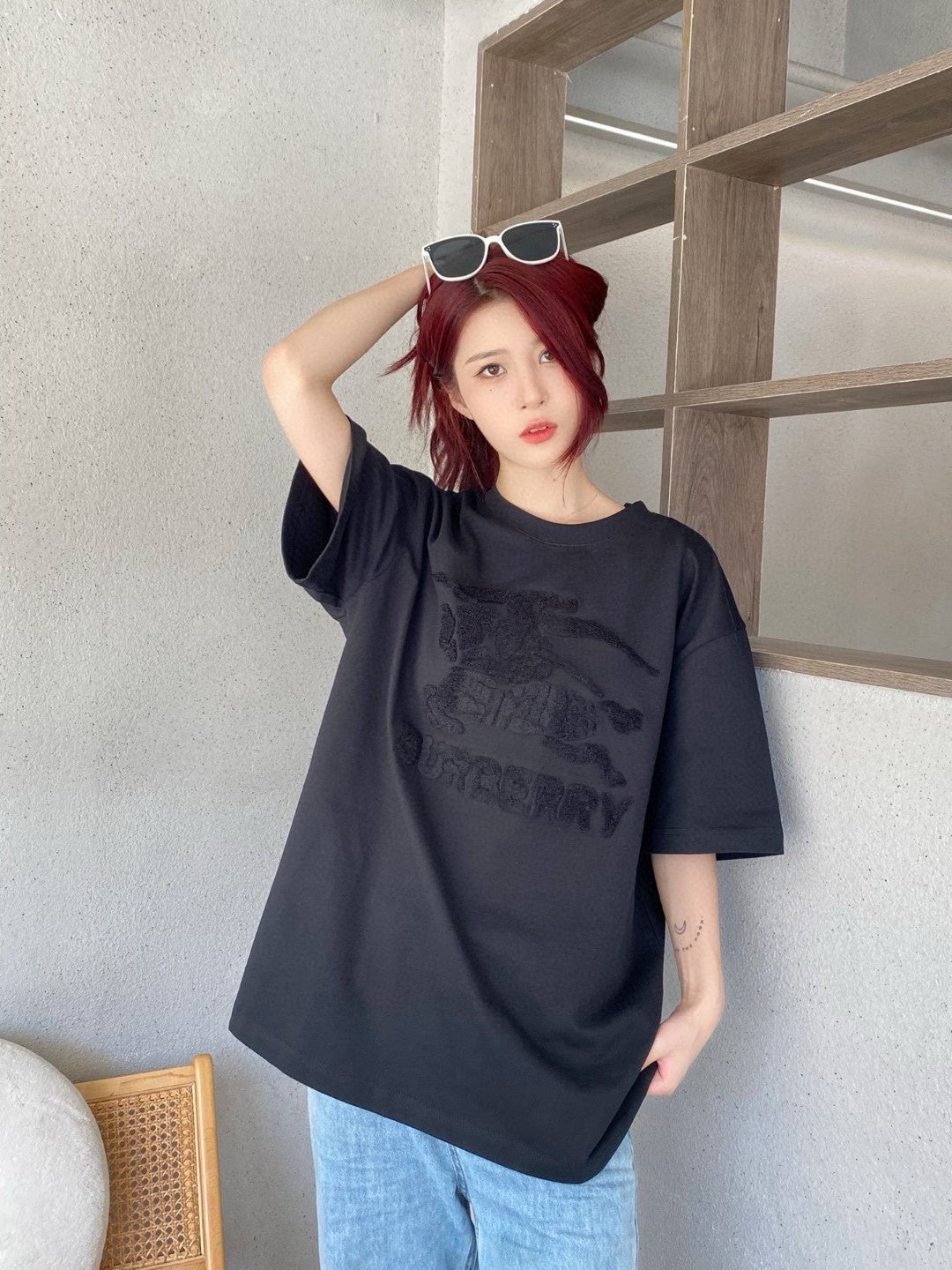 B**rry t-shirt - embroidered knight logo