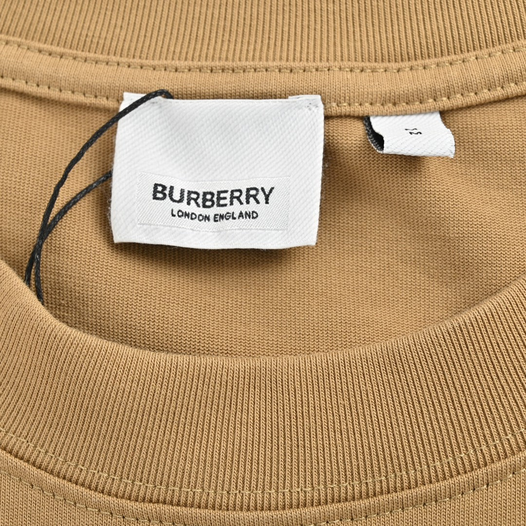 B**rry t-shirt - embroidered knight logo
