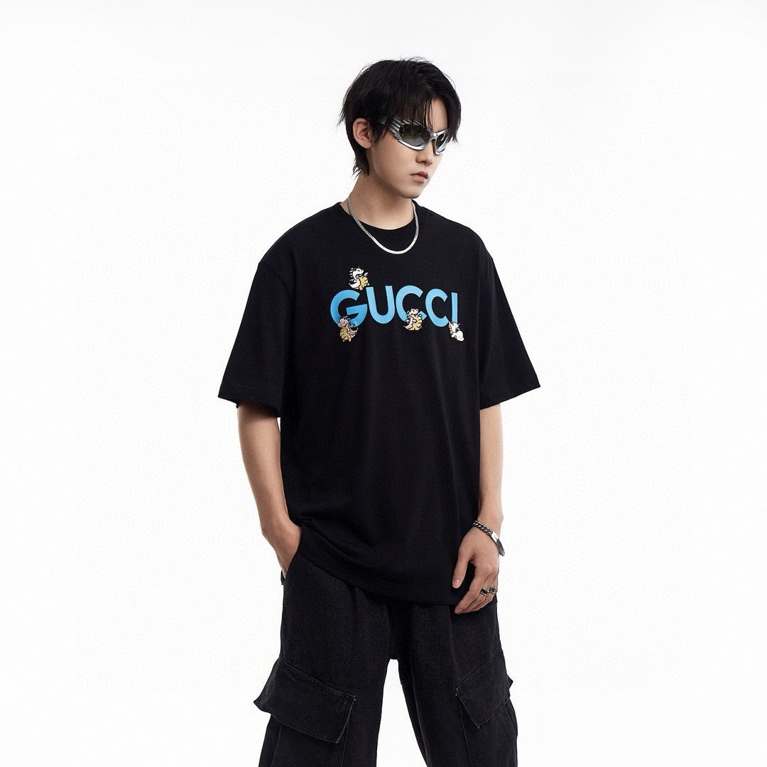 B**rry london england black graphic t-shirt