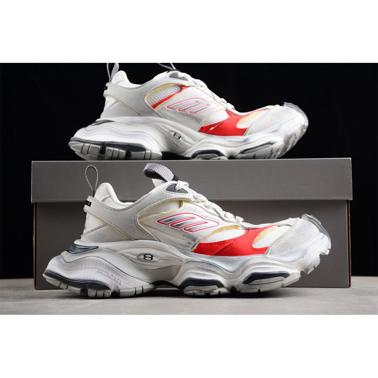 Ba*len*cia*ga cargo x white grey red