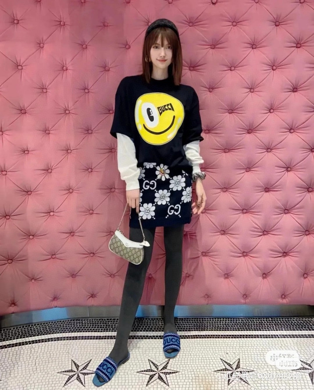 g*u*i smiley F**e t-shirt