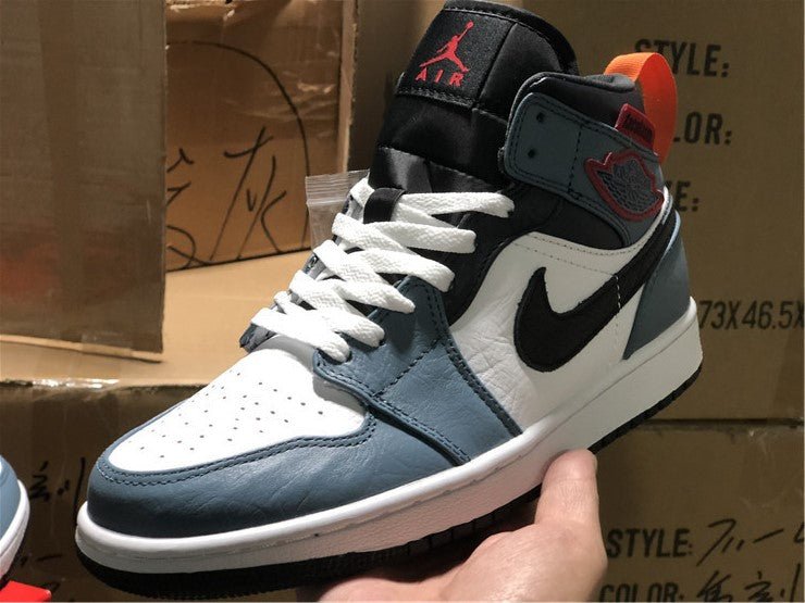 jordan 1 mid fearless x F**etasm