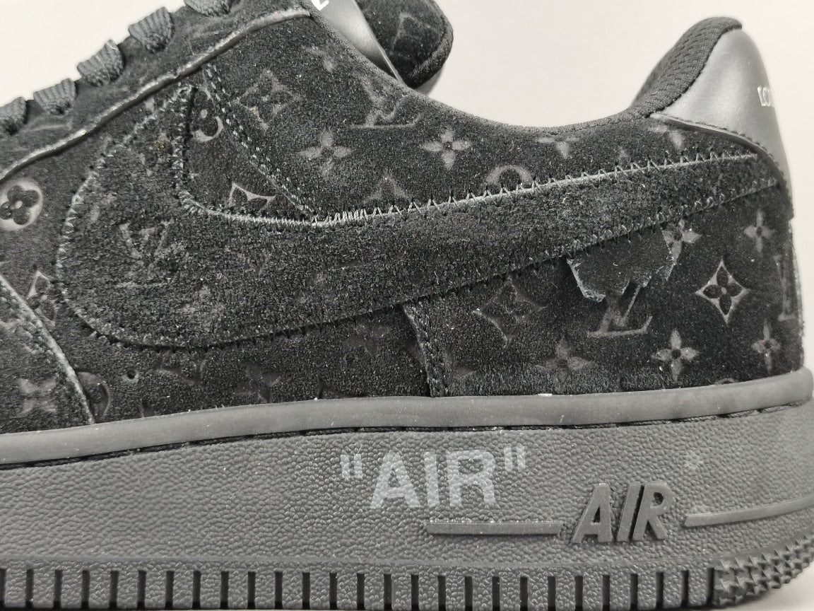 nike air force 1 x l**is V*t*n black/black