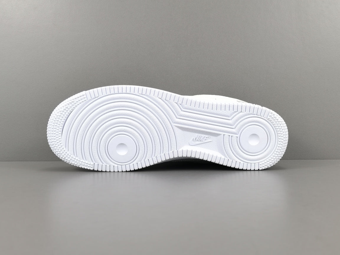 nike air force 1 x l**is V*t*n white