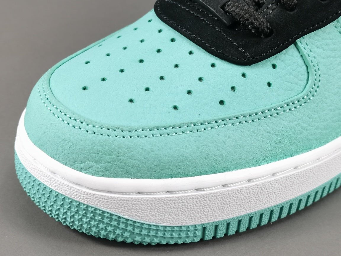 nike air force 1 x T*f*ny & co.1837 (friends and family)