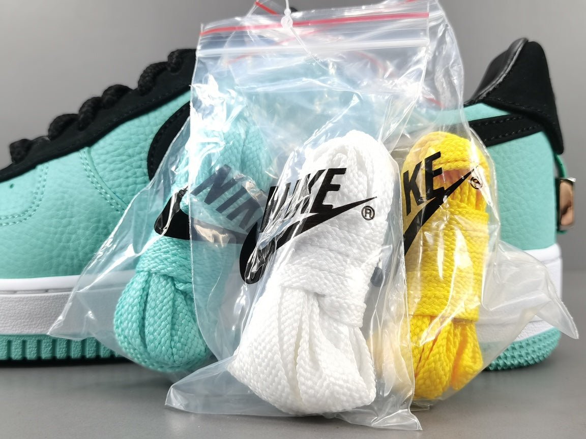 nike air force 1 x T*f*ny & co.1837 (friends and family)